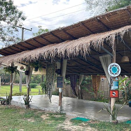 Blue Stone Hotel Pai Exterior foto